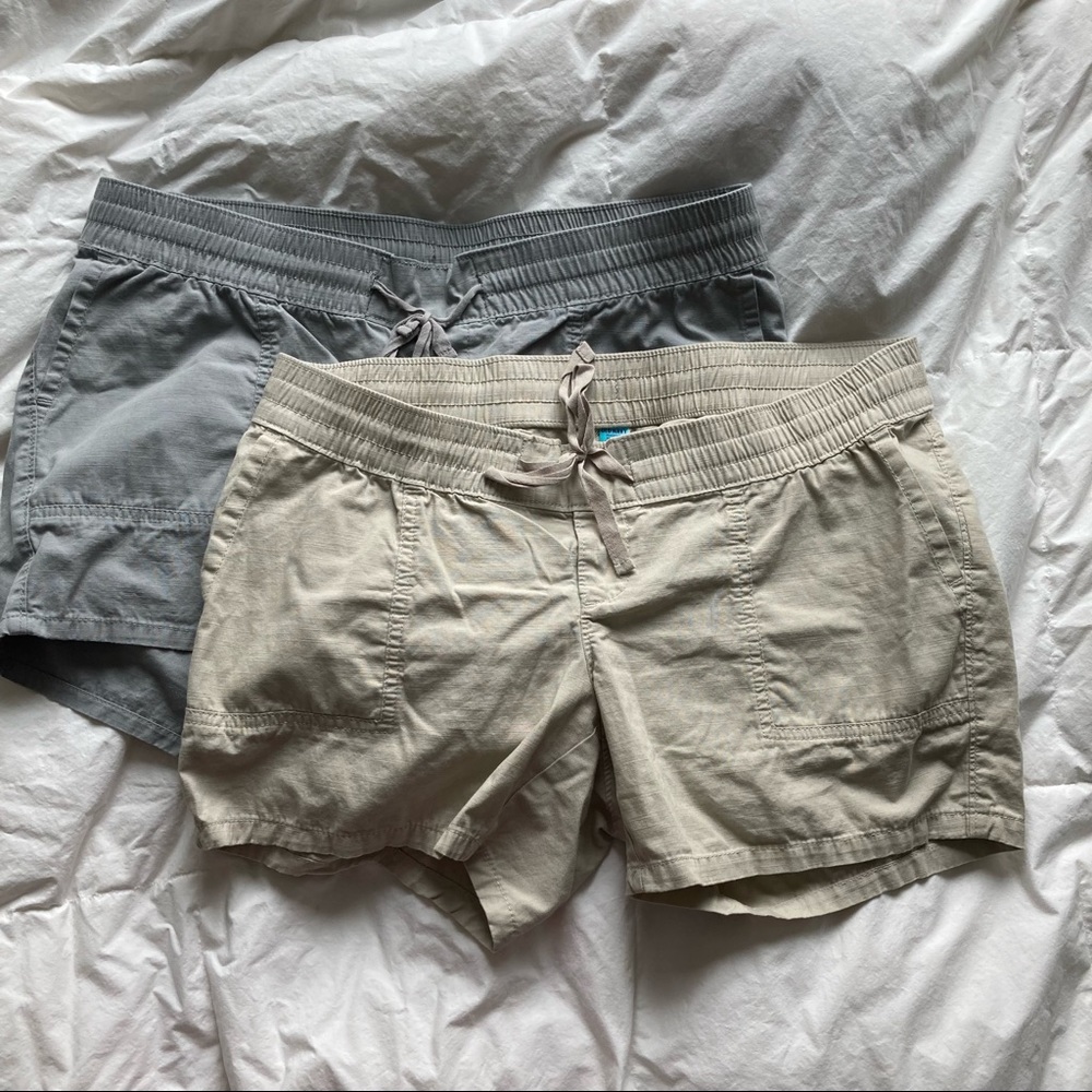 Maternity shorts